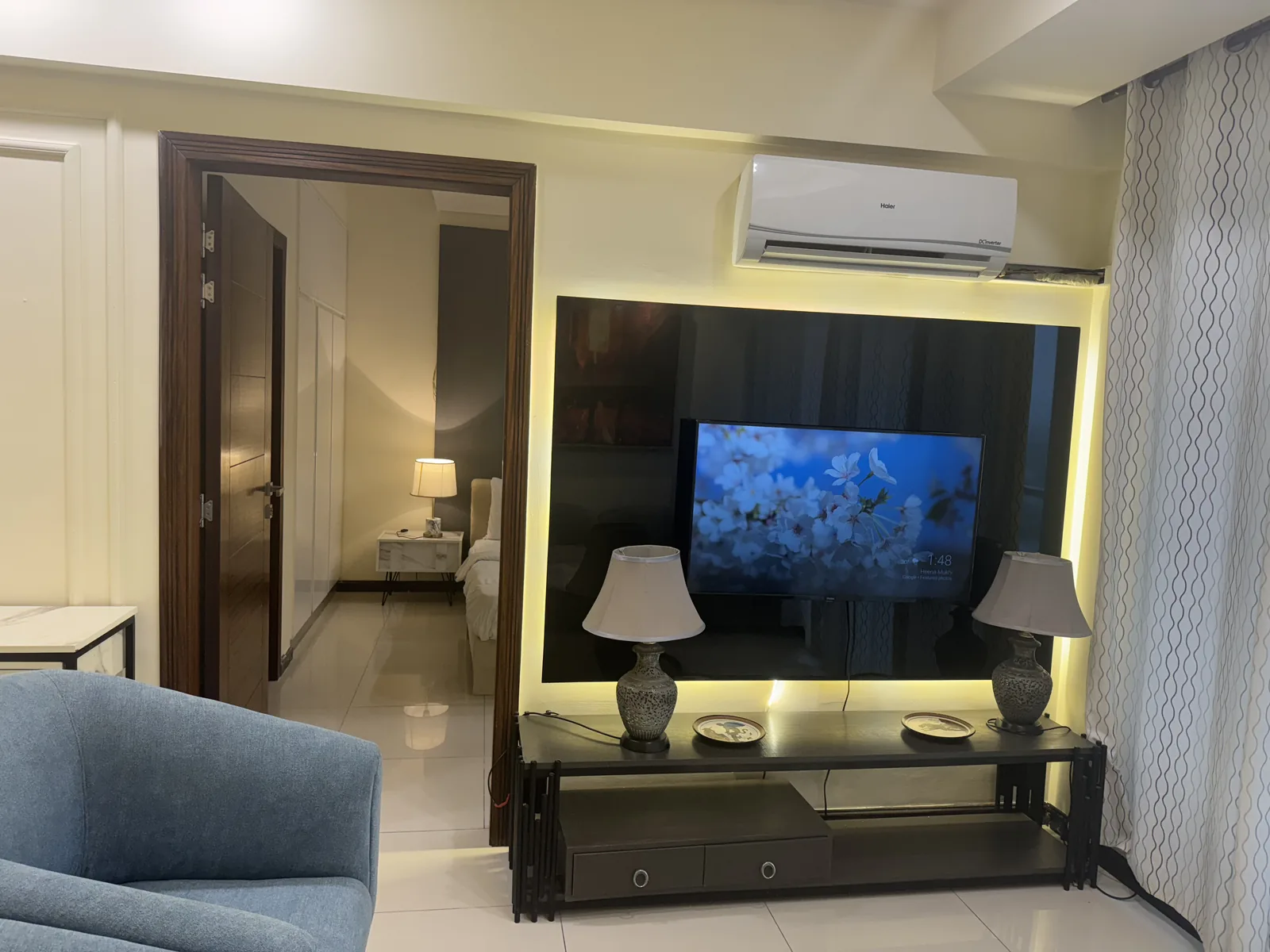 Unit 1006 interior view 3
