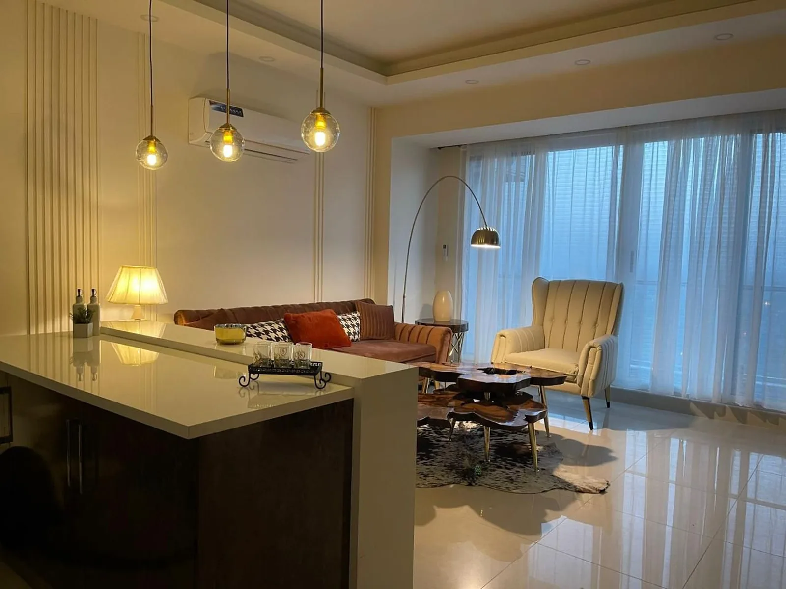 Unit 1205 photo 9