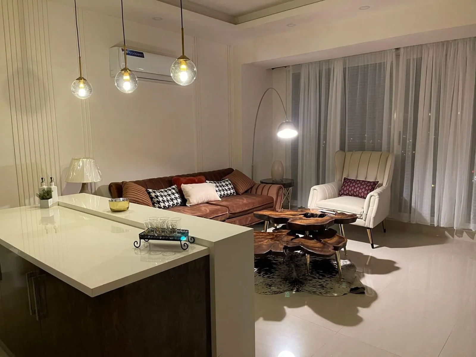 Unit 1205 photo 7