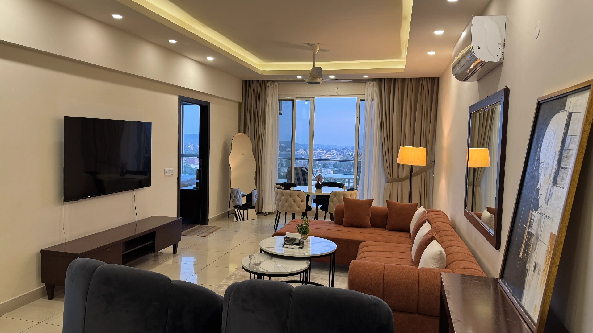 Unit 610 interior view 3
