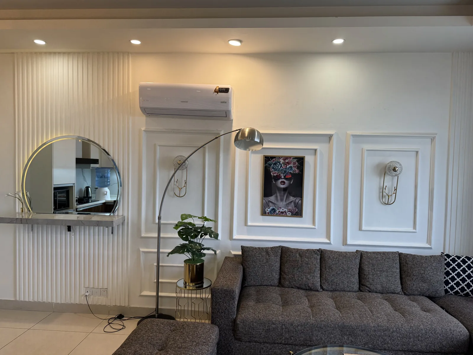 Unit 911 interior view 2